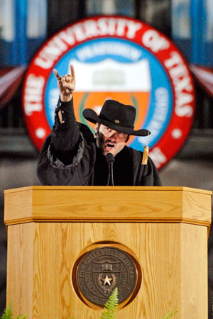 7442_robert_rodriguez_commencement4